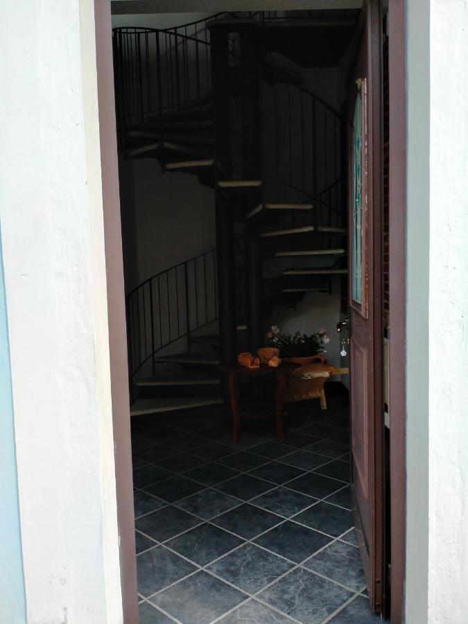 Casa Vacanze La Quiete Nonio Exterior foto